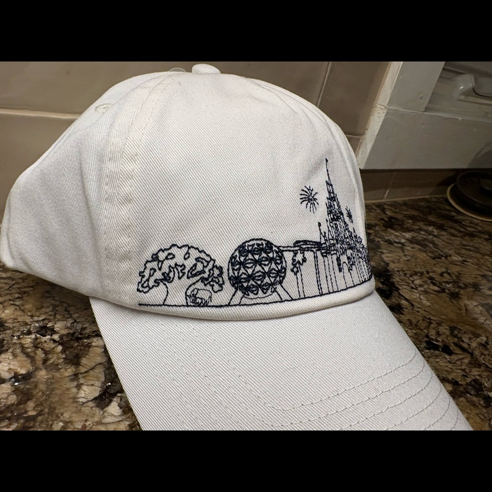 NWT Walt Disney World 4 parks baseball hat - Picture 3 of 4